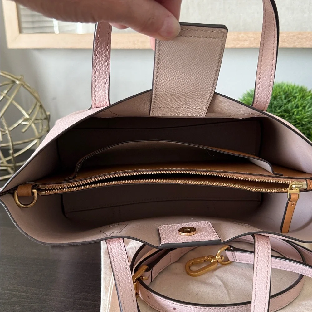 Tory Burch Perry Small Triple Compartment Tote 81928 Shell Pink - Picture 13 of 16